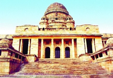 बॉम्बे उच्च न्यायालयाने IIM-नागपूरच्या विद्यार्थ्याचा निलंबन रद्द केला