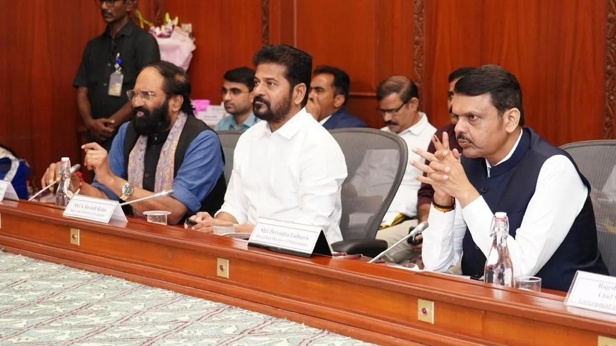 महाराष्ट्राचे मुख्यमंत्री तेलंगानाच्या तुम्मिदिहट्टी बैराजाच्या उंची वाढीच्या मागणीला मान्यता देतात