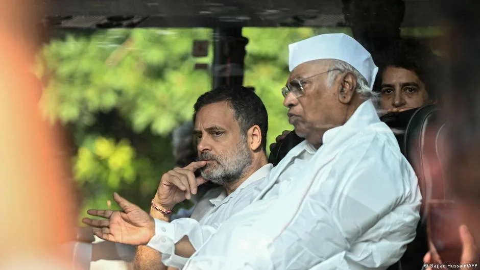 खरगेच्या मोदीवरील टिप्पण्या विरोधात BJP चा देशव्यापी प्रदर्शन