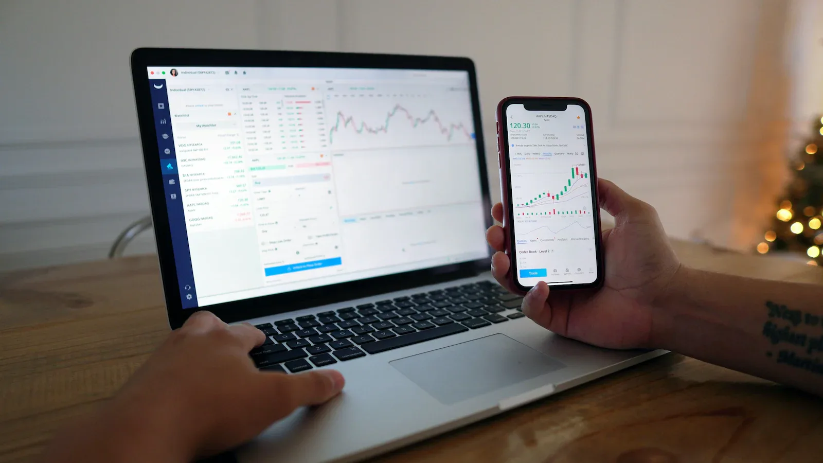 Indian Stock Market Opens Cautiously Amid Global Trends on October 27