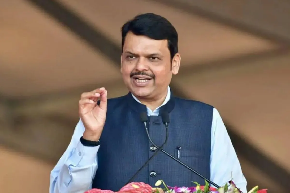Maharashtra CM Fadnavis Advocates for Marathi in AI Development