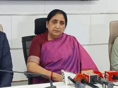 सुनेत्रा पवार यांनी MLC निवडणुकीतील पराभवावर NCP च्या आत्मपरीक्षणाची केली अपील