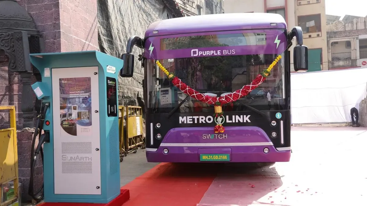 SWITCH Mobility आणि PURPLE BUS ने विदर्भात इलेक्ट्रिक बस सेवा सुरू केली
