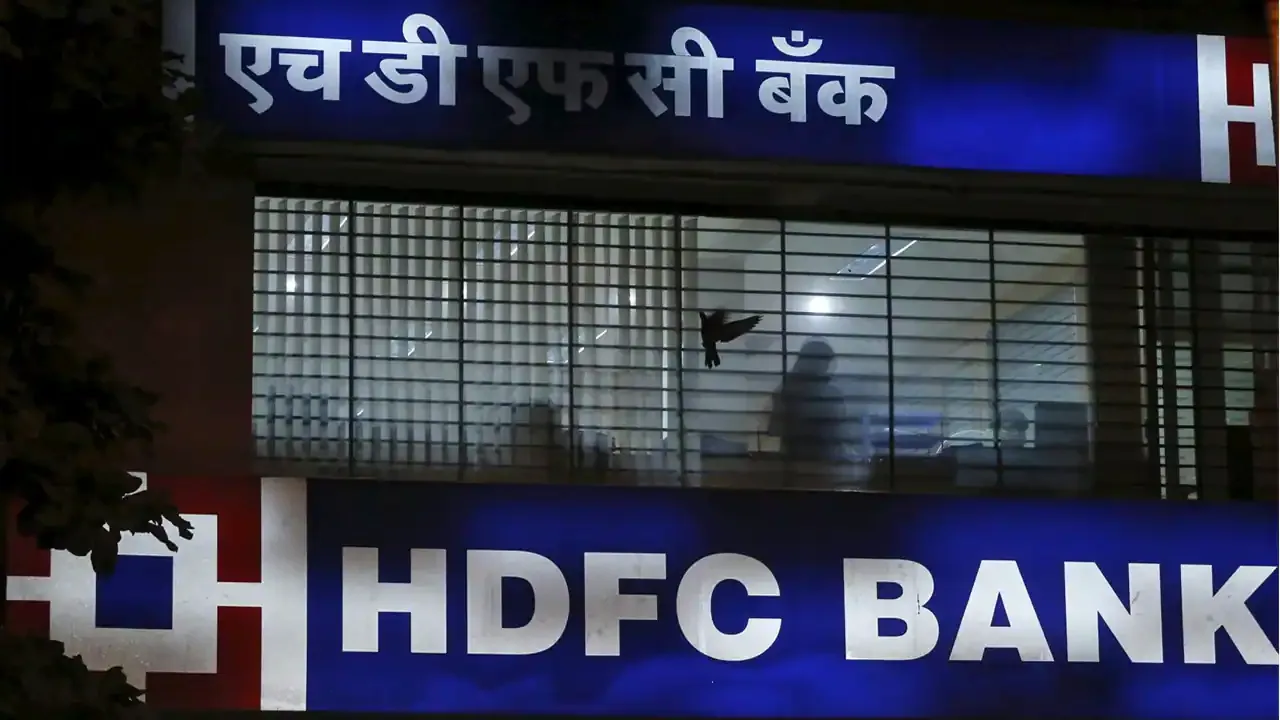 HDFC Bank's Internal Investigation Uncovers Executive Leaks