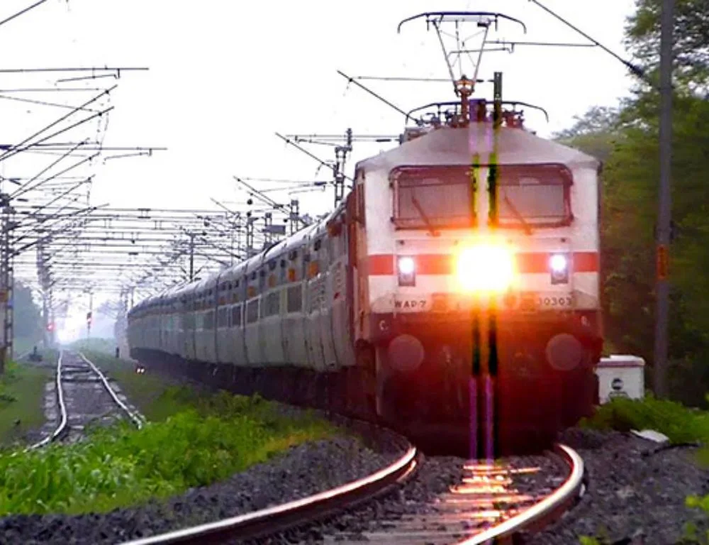 धम्म चक्र प्रवर्तन दिवसासाठी SCR ने विशेष ट्रेन सेवा सुरू केली