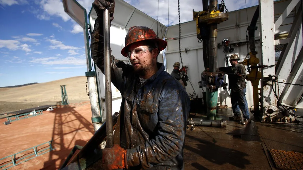 Brent Oil Prices Stabilize at $105 Amid Geopolitical Tensions
