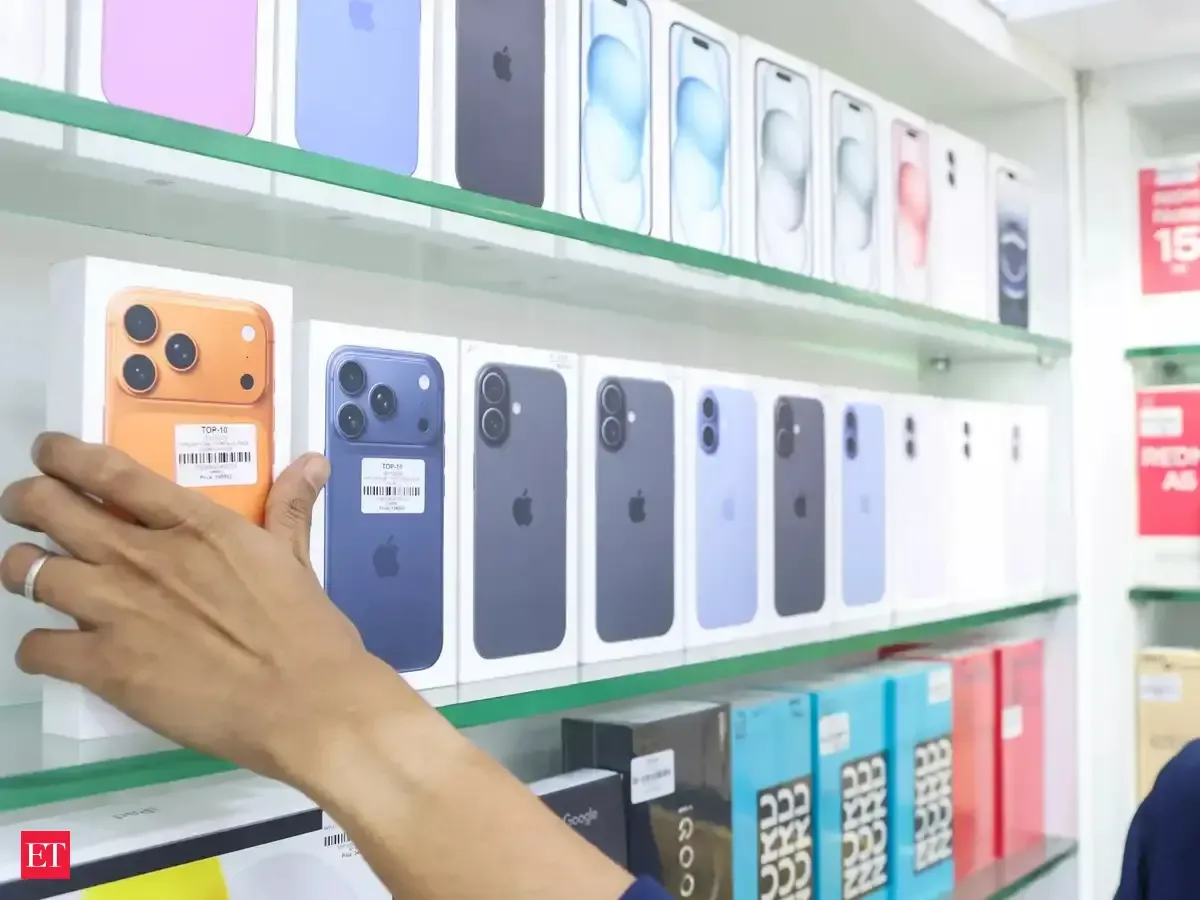Smartphone Sales Decline 16% During Navratri Festive Season