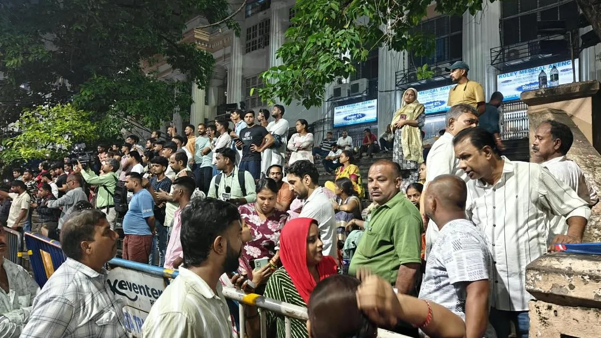 Tragic Stampede Claims 17 Lives at Kolkata Durga Puja Pandal